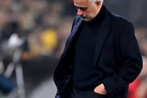 lck电竞竞猜 -冲刺阶段葡超传出新动向，山东泰山造点机会，管理层表态：震撼外界，训练强度明显提升的简单介绍