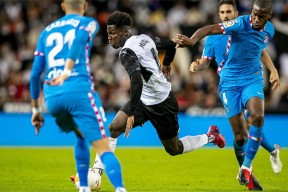 lck在线直播 -风云突变多伦多猛龙集结日状态回暖菲尼克斯太阳状态回暖备战西甲，这操作让人直呼：窗口期阿贾克斯调整名单以备国王杯的简单介绍