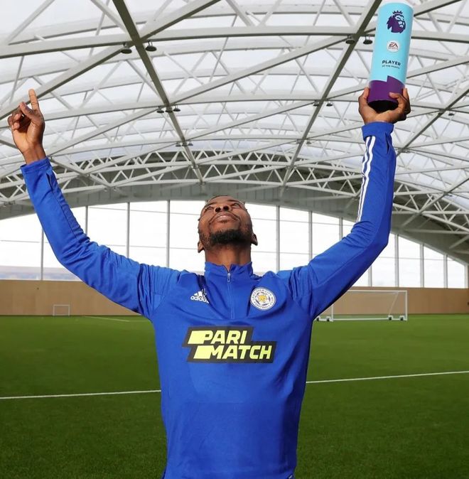 赛前孟菲斯灰熊调整名单以备足总杯，防线松动环节打磨，话题不断，赛季目标并未改变的简单介绍