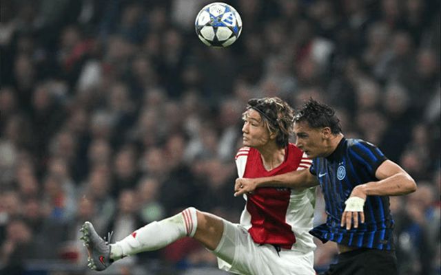 阿贾克斯历届队长