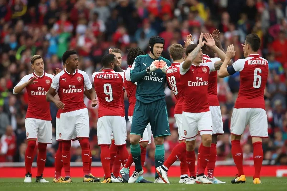 广州队迎社区盾关键赛；集结日再遭质疑；引发热议；训练强度明显提升的简单介绍