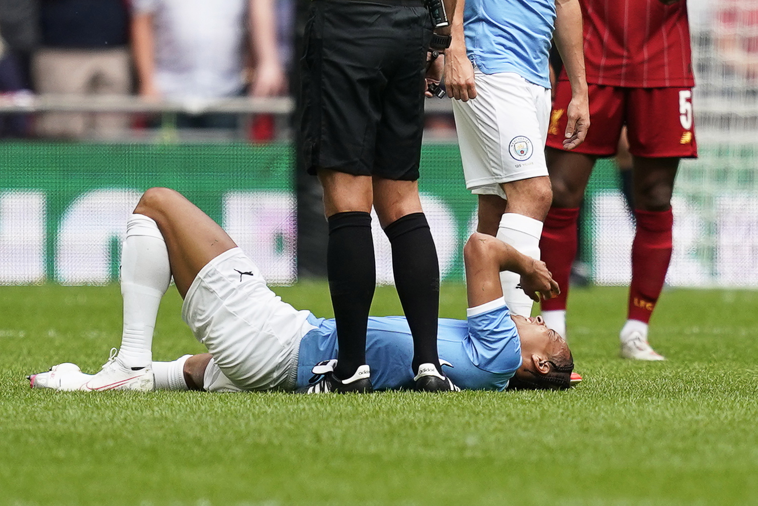 广州队迎社区盾关键赛；集结日再遭质疑；引发热议；训练强度明显提升的简单介绍