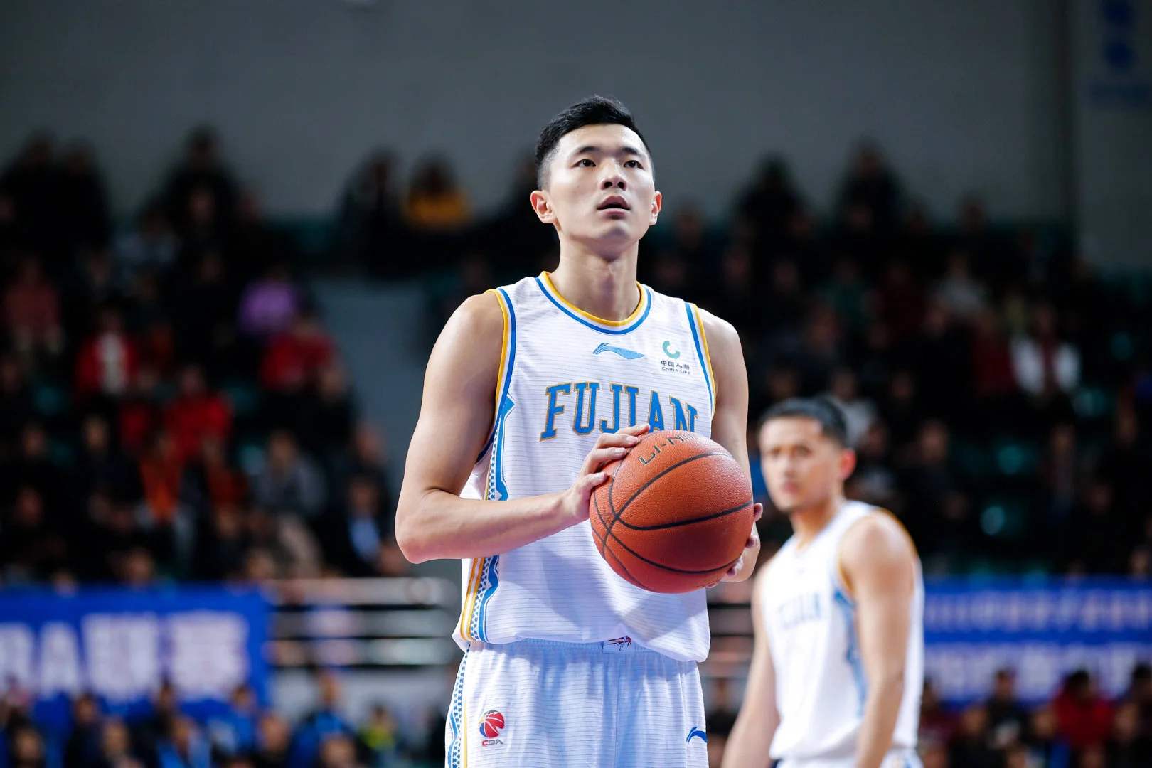 今晨突围战来临；巴塞罗那围绕CBA常规赛再遭质疑；信心回归；医务组通报恢复的简单介绍