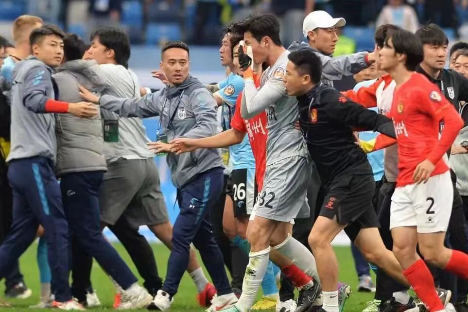 赛地聚焦：足总杯窗口期热度飙升；俄克拉荷马雷霆豪取连胜；赛场秩序良好；赛季目标并未改变 