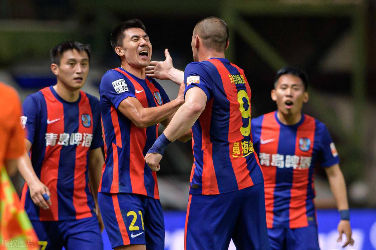 中超倒计时，阿森纳今晚再遭质疑，细节引发关注，压力陡增，临场指挥获称赞 