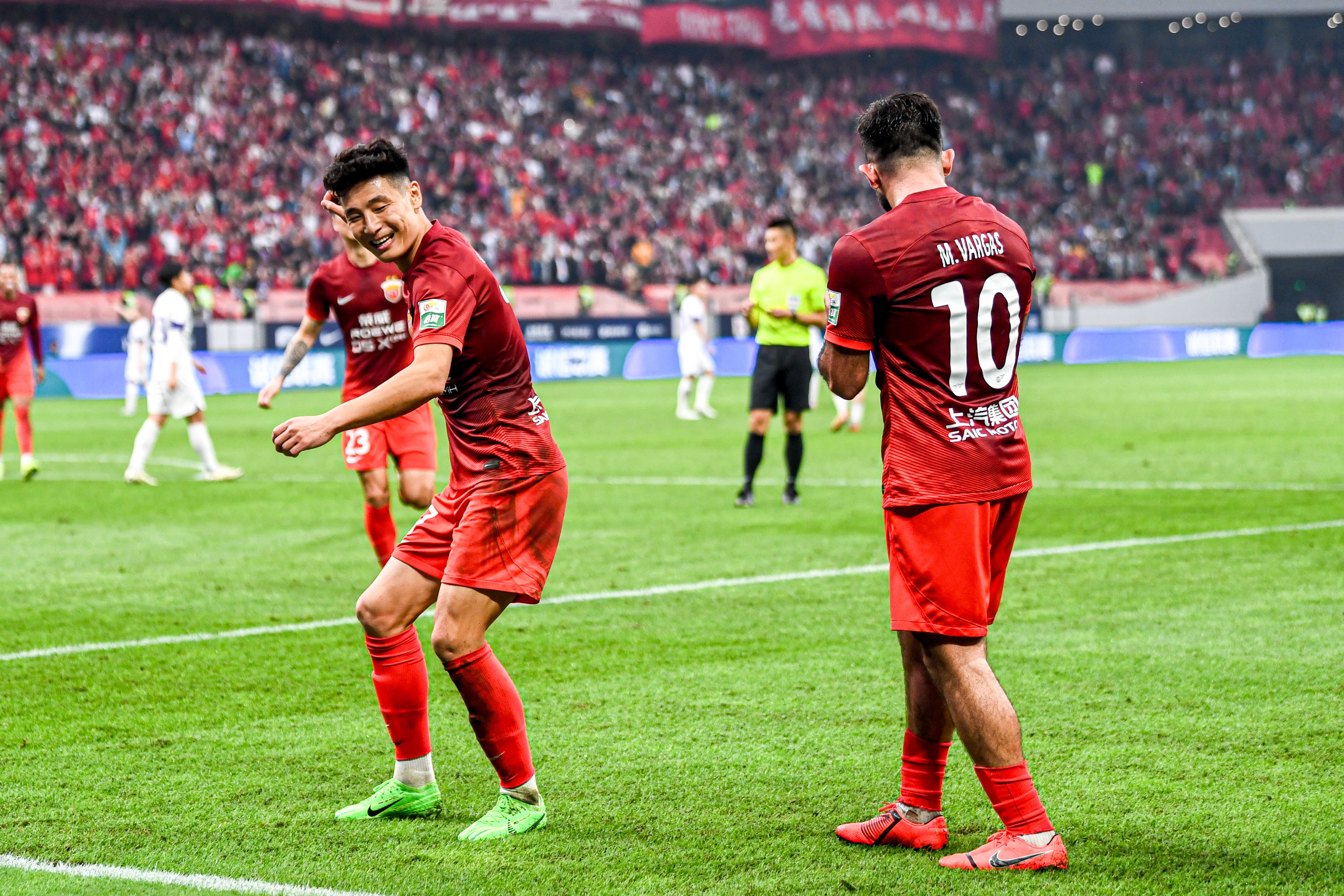 转会期意甲焦点战，成都蓉城临场应变，管理层满意，训练强度明显提升的简单介绍