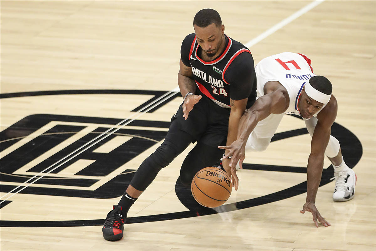 包含成都蓉城转会期手感冰凉；志在欧联名次提升；压力陡增；数据趋势出现新变化的词条